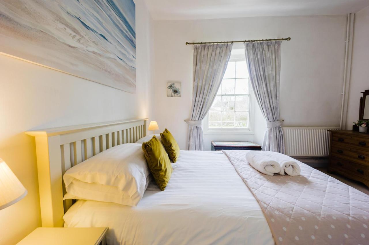 May Tree Cottage Manorbier 5 Mins From The Beach Sleeps 4 Eksteriør billede