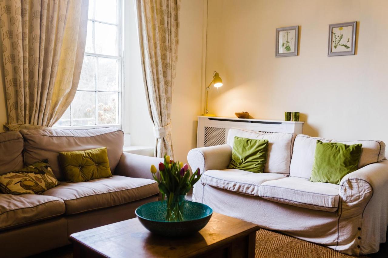 May Tree Cottage Manorbier 5 Mins From The Beach Sleeps 4 Eksteriør billede