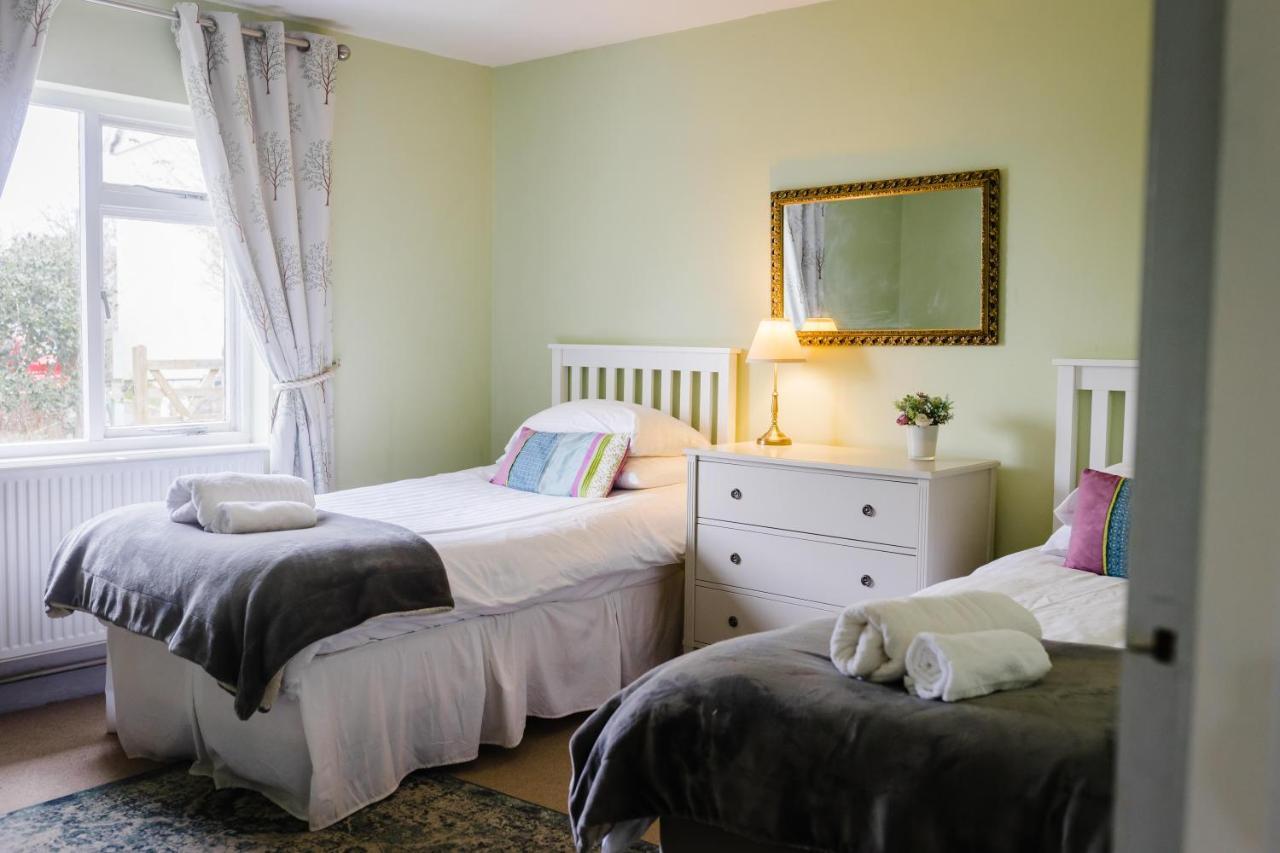May Tree Cottage Manorbier 5 Mins From The Beach Sleeps 4 Eksteriør billede
